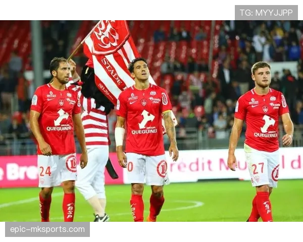 布雷斯特新阵容亮相，战术革新助推状态回暖迎战新赛季