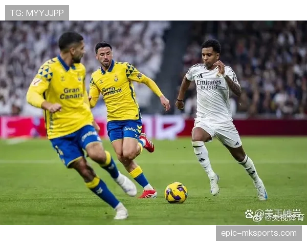 拉菲尼亚 vs 罗德里戈：巴西队右路位置之争